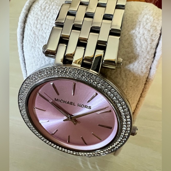 Michael Kors Crystal Watch - Pink and silver - bling Barbie Vibes - Picture 6 of 9